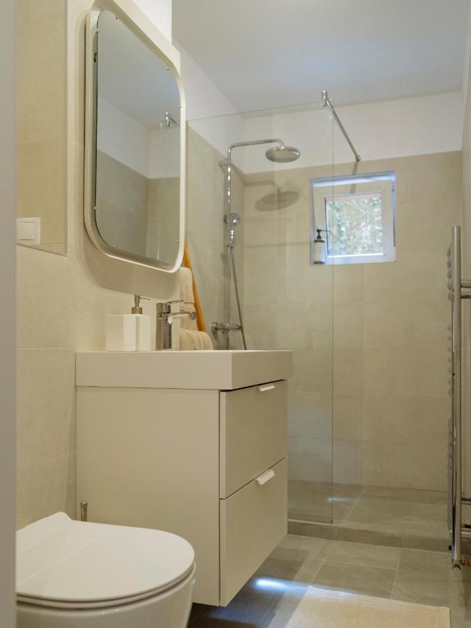 Cozy Central Apartment Near The Forest Braşov Exterior foto